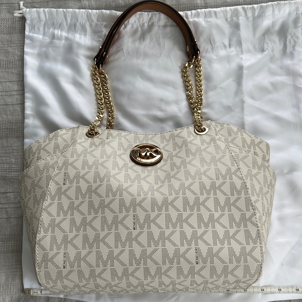 Michael Kors Cream-Beige Signature Logo Shoulder Tote with Gold Hardware - Picture 4 of 5